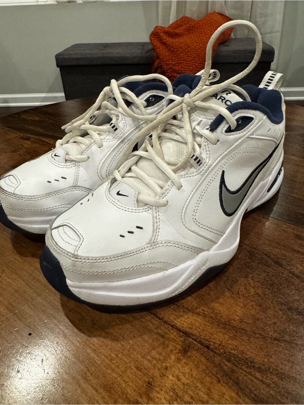 Nike Monarch White and Navy Men's Air Cross-Trainer Sneakers - Picture 3 of 7